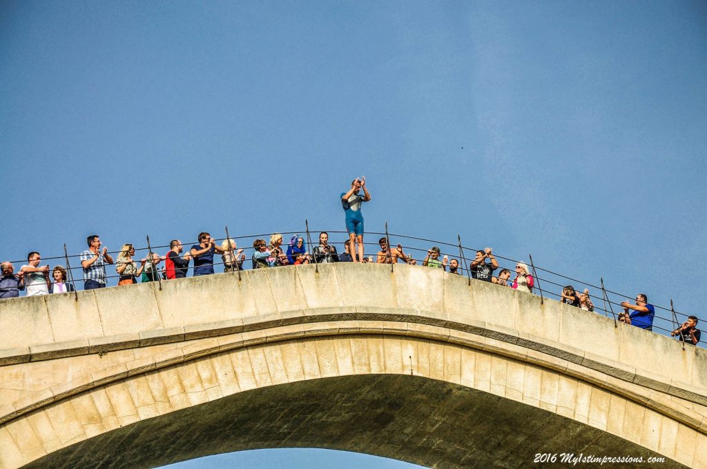 Mostar bridge divers