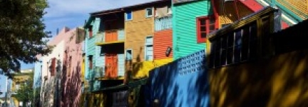 El caminito in La Boca, a walk into the rainbow…